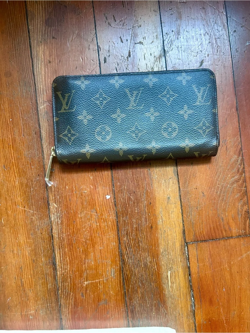 Louis Vuitton Monogram Zippy Wallet